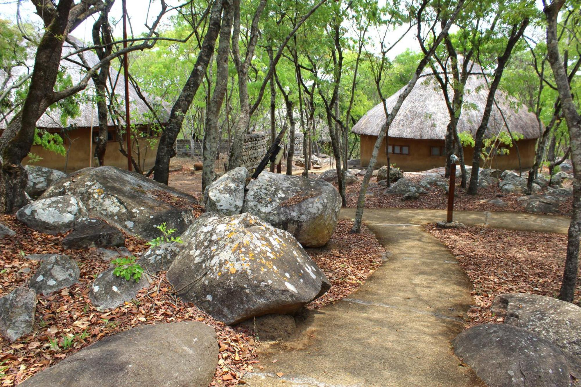 At The Ancient Lodge Nyanda